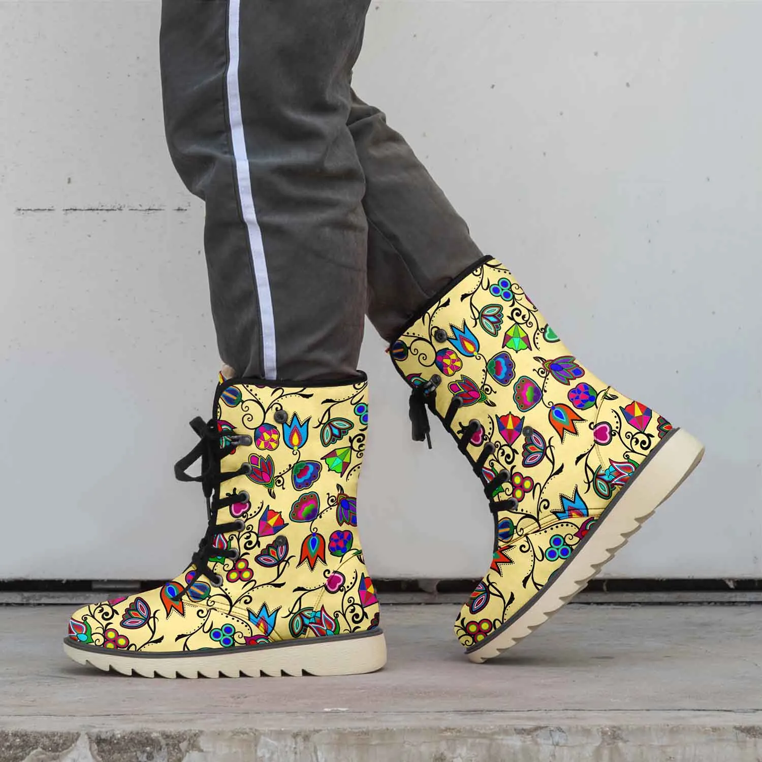 Indigenous Paisley Vanilla Polar Winter Boots