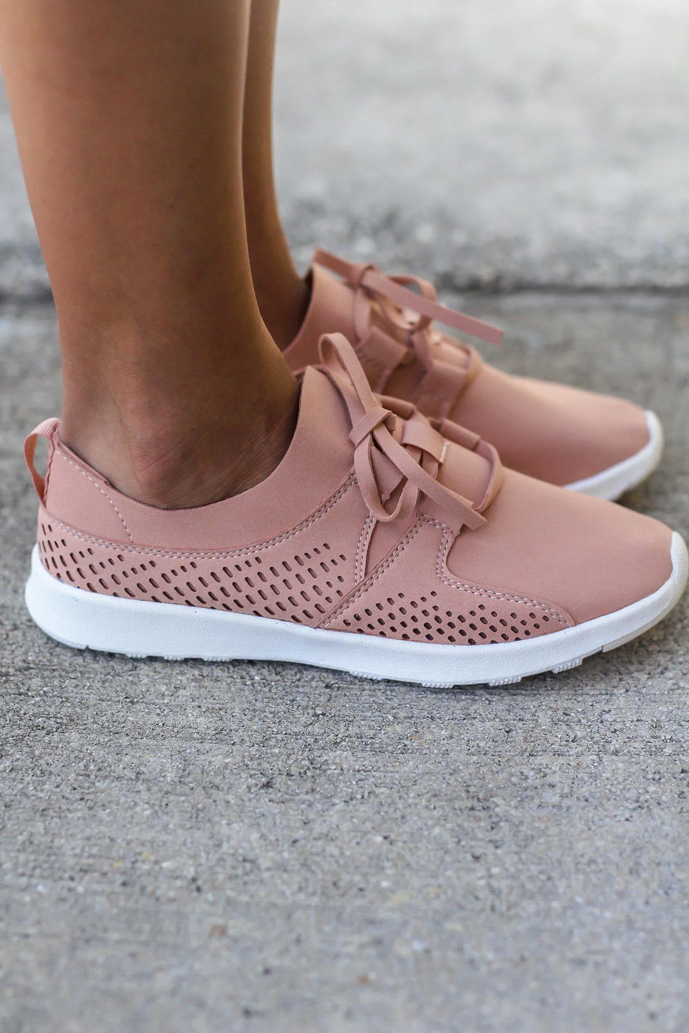 Marie Nude Sneakers