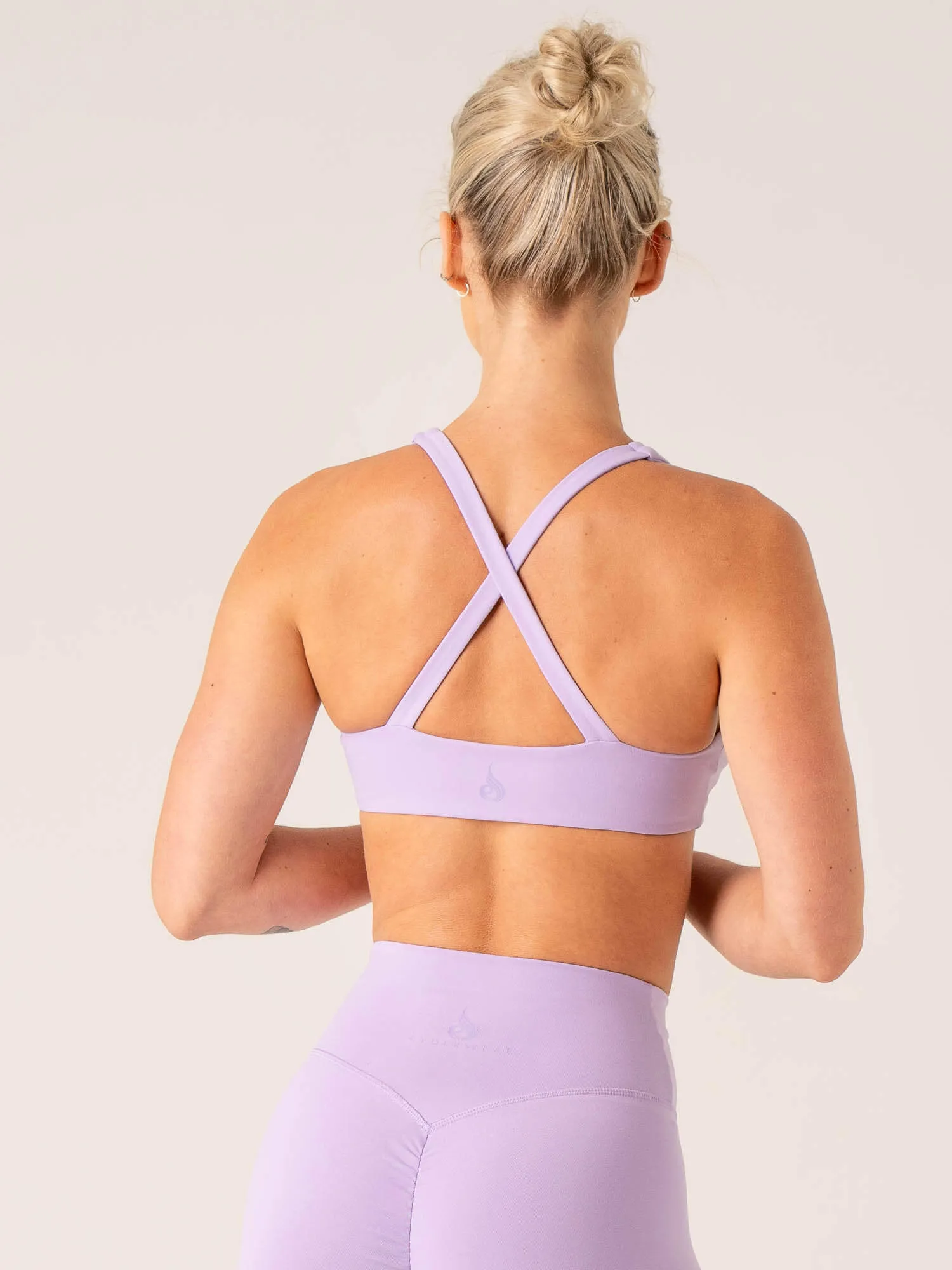 Momentum Twist Sports Bra - Lavender