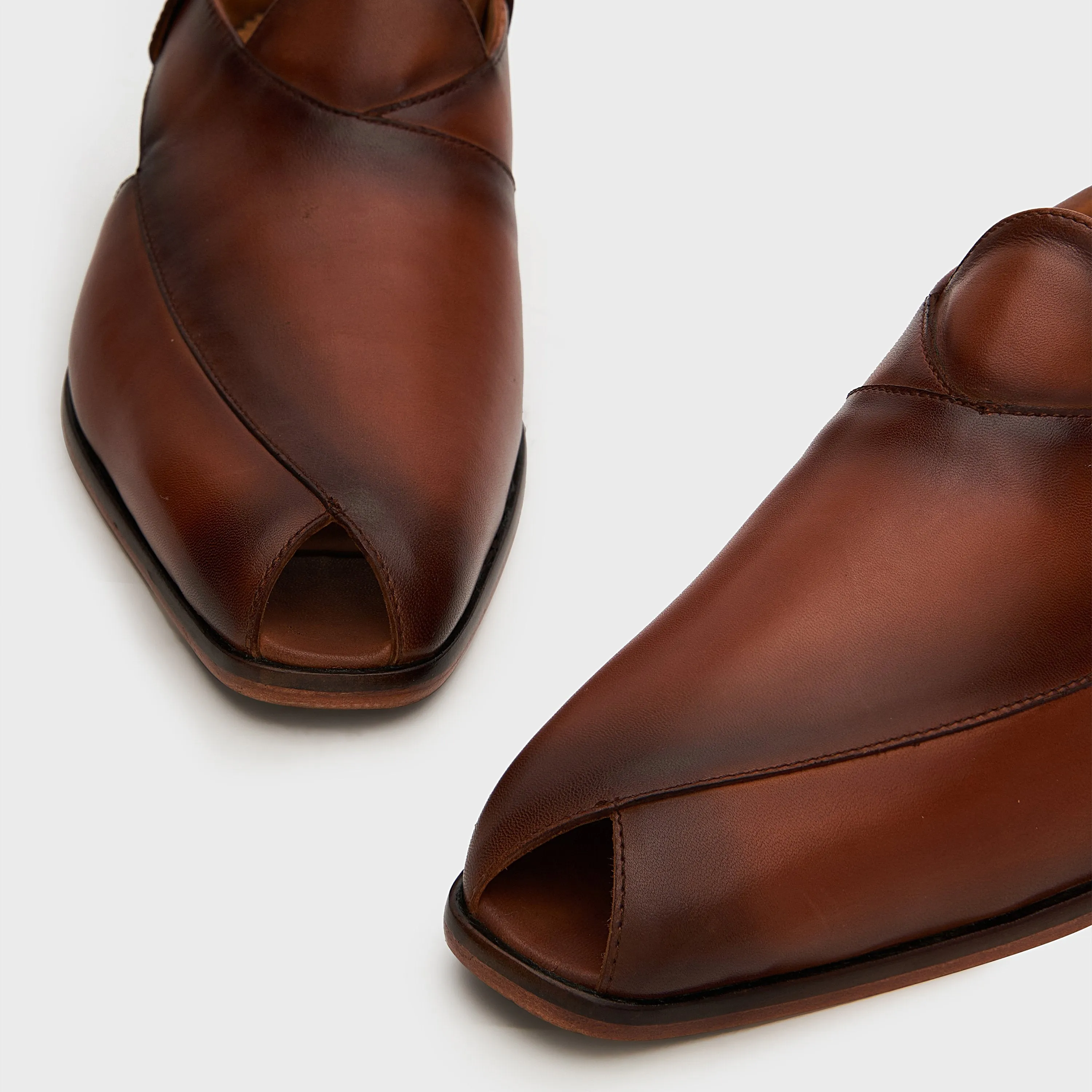 Peshauri | Cognac Leather