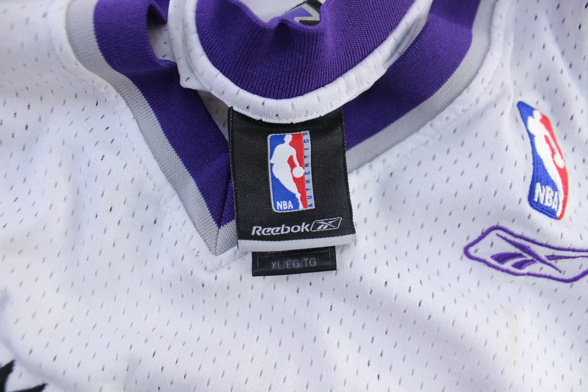 Reebok Embroidered Logo Sacramento Kings Mike Bibby Basketball Jersey