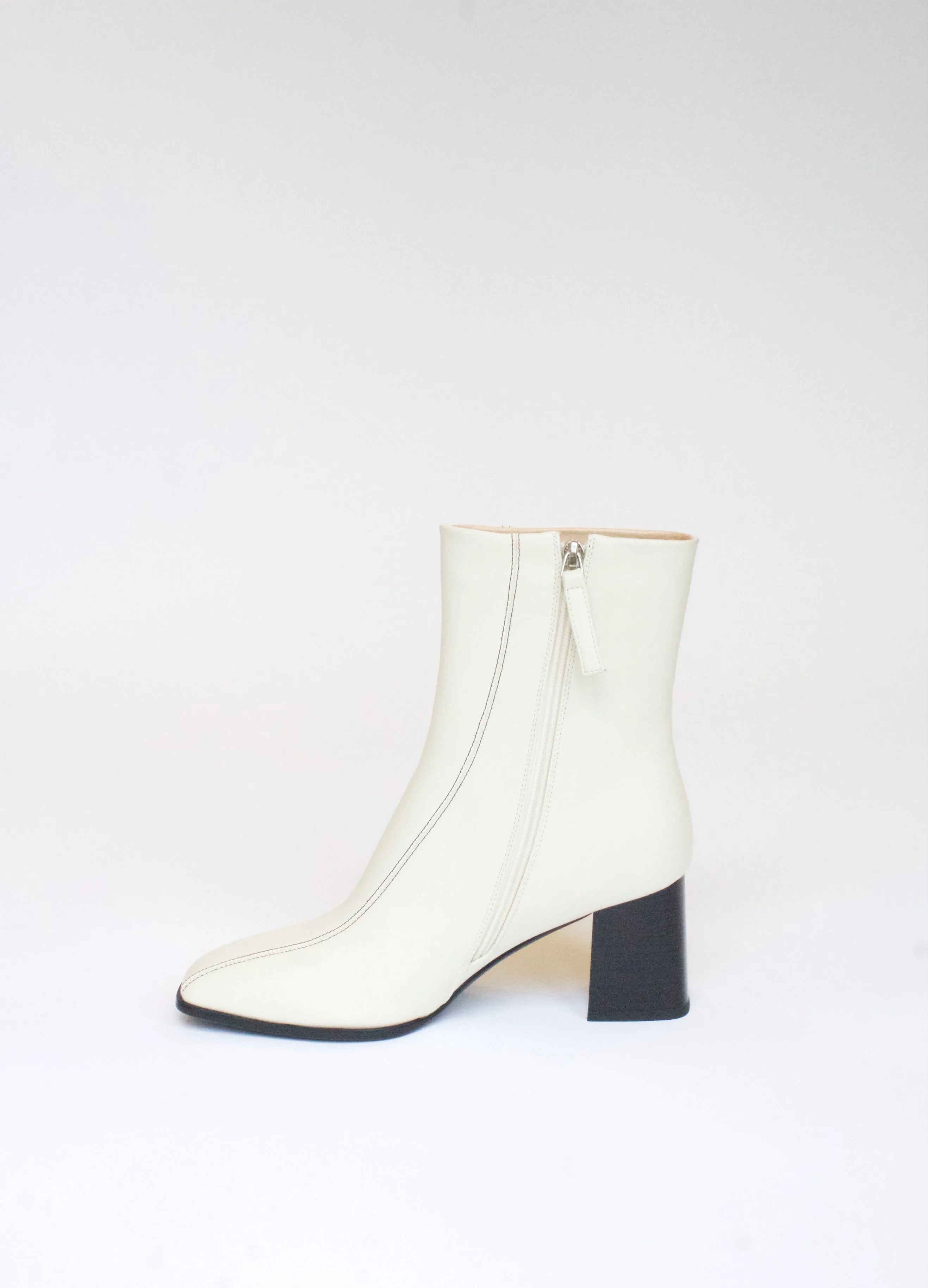 ROKA Boot, Off-White