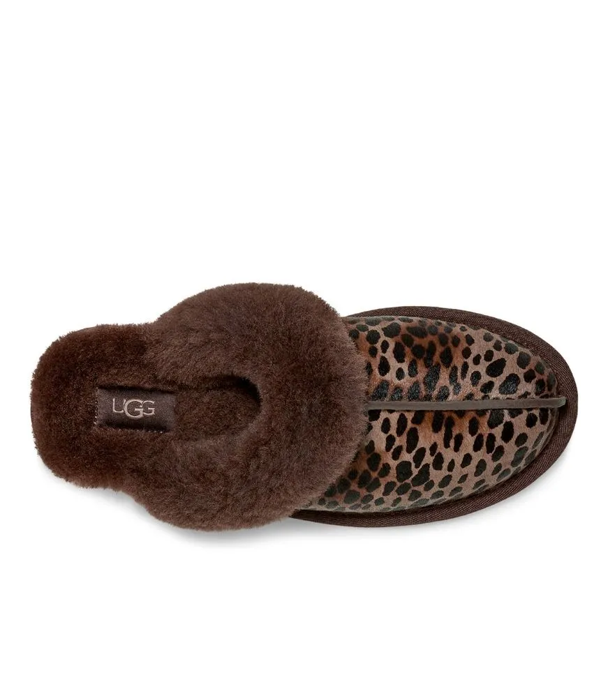 Scuffette Caspian in Burnt Cedar by UGG