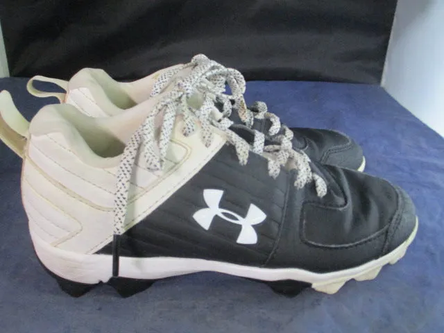 Used Under Armour Cleats Size 3