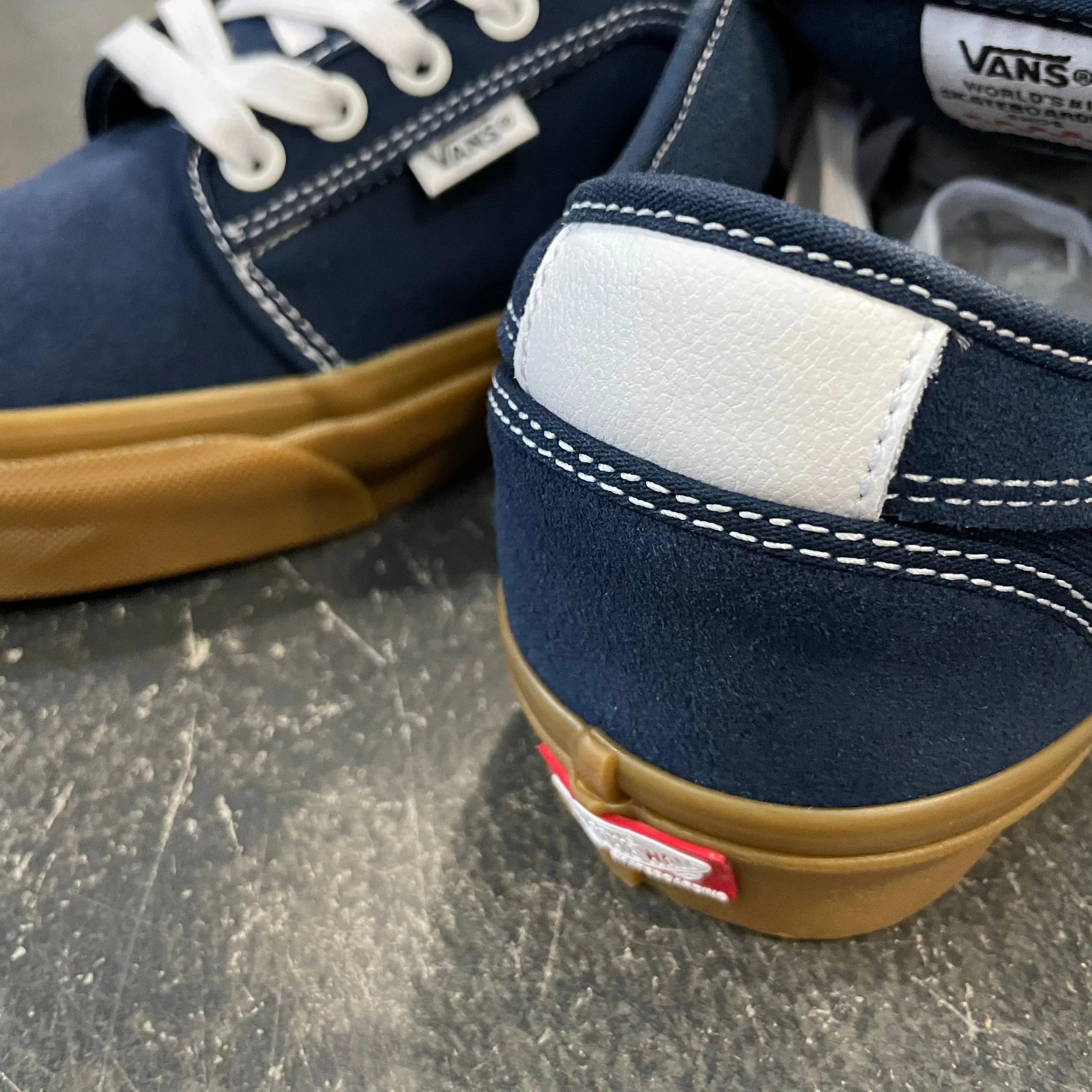 Vans Skate Chukka Low Dress Blues/Gum